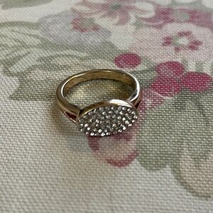 Avon Elegant Gold Tone and rhinestone Women's Ring